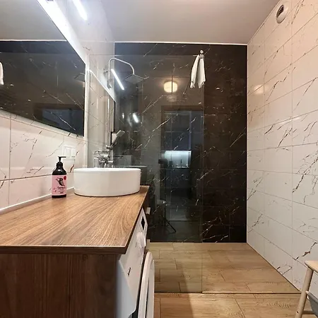 Momoapart - Downtown Tram Depot Apartamento