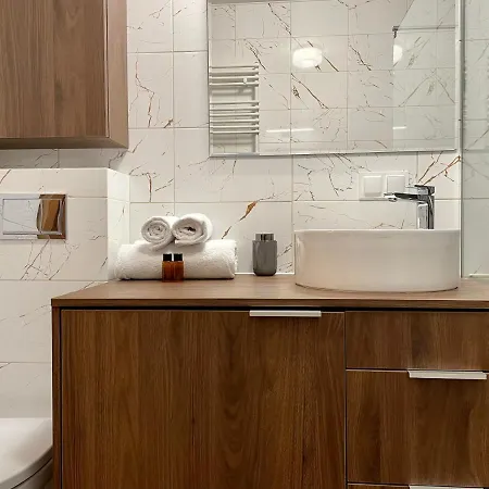 Momoapart - Downtown Tram Depot شقة فروتسواف