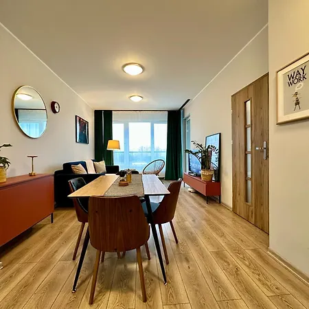 Momoapart - Downtown Tram Depot Apartment Breslau